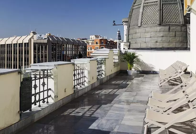 Fotos del hotel One Shot Luchana 22:  10