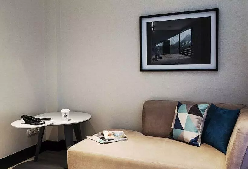 Fotos del hotel One Shot Luchana 22:  23