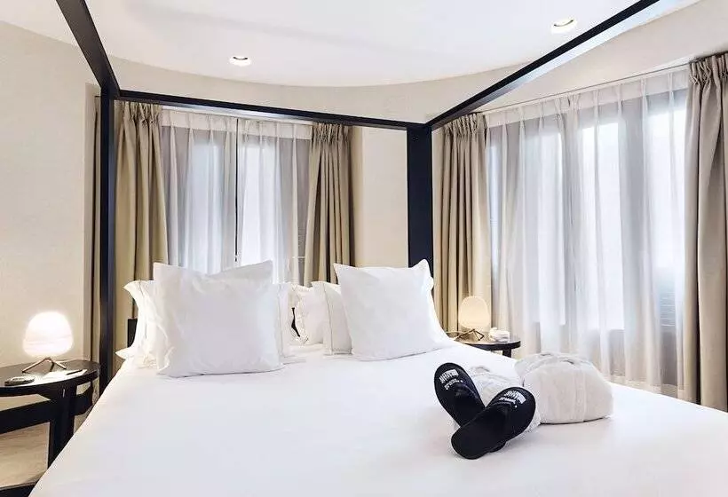 Fotos del hotel One Shot Luchana 22:  14