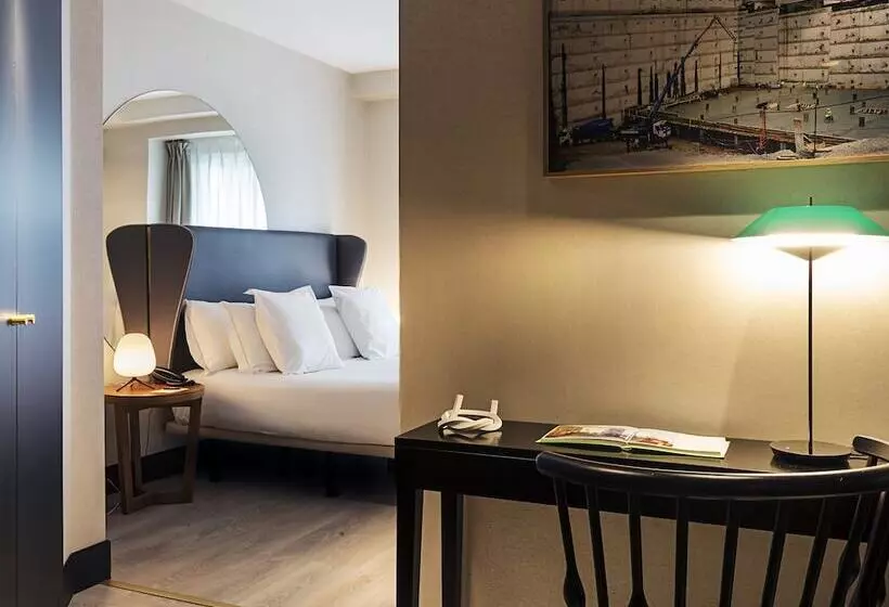 Fotos del hotel One Shot Luchana 22:  18