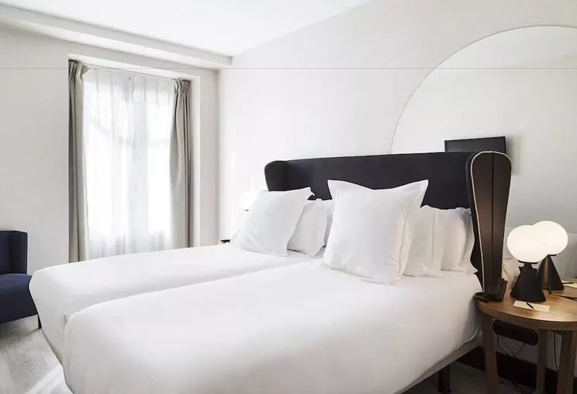 Fotos del hotel One Shot Luchana 22:  16