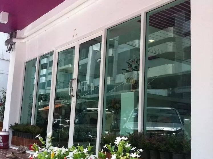 Fotos del hotel Nantra Ekamai:  8