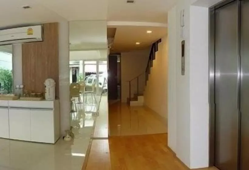 Fotos del hotel Nantra Ekamai:  16