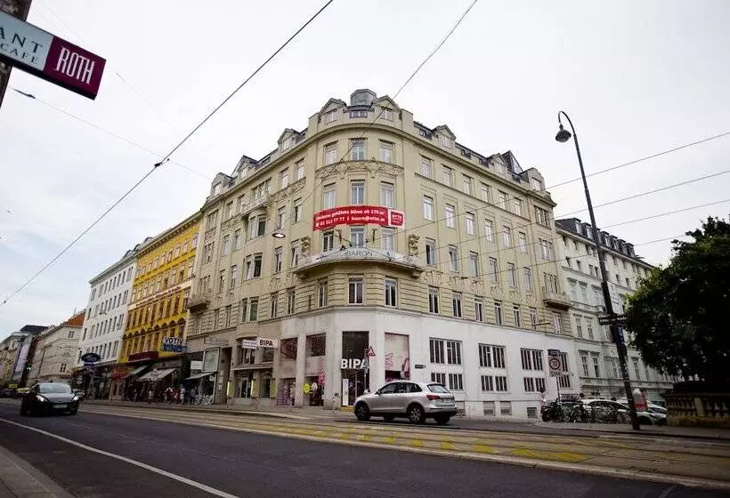 Fotos del hotel Pension Baron Am Schottentor:  14