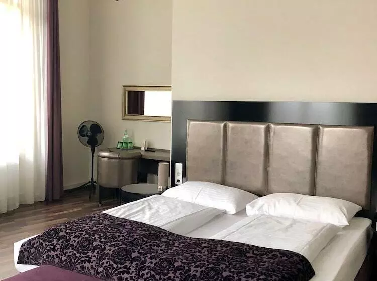 Fotos del hotel Pension Baron Am Schottentor:  7