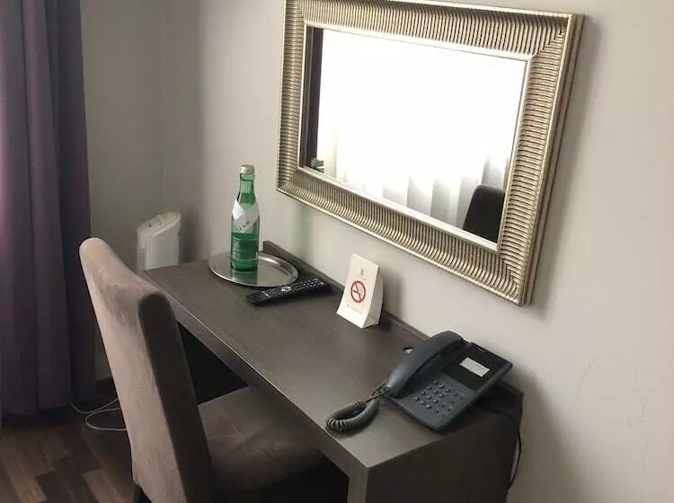 Fotos del hotel Pension Baron Am Schottentor:  24