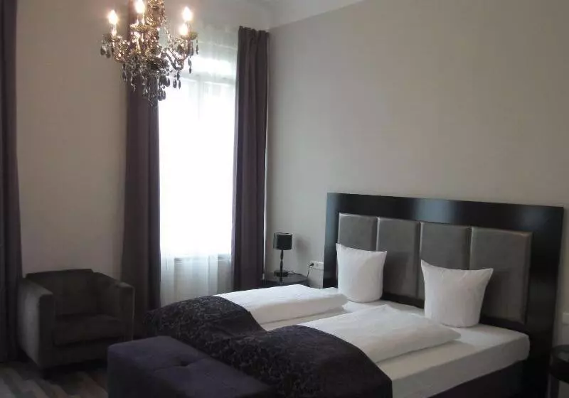 Fotos del hotel Pension Baron Am Schottentor:  15