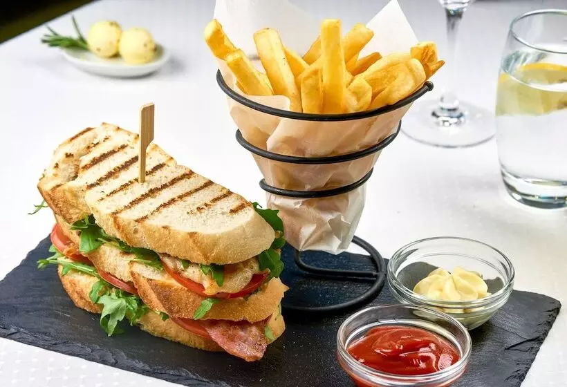 Fotos del hotel Radisson Blu , Kyiv Podil City Centre:  2