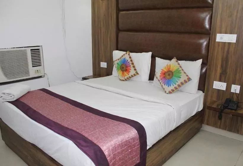 Fotos del hotel Noratan Palace:  5