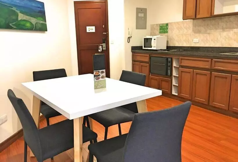 Fotos del hotel Cora 96 Street:  2