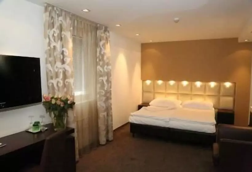 Fotos del hotel Prielmayerhof:  16