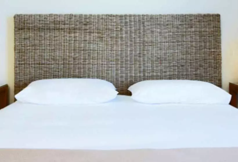 Fotos del hotel Kyriad Perpignan Sud:  25