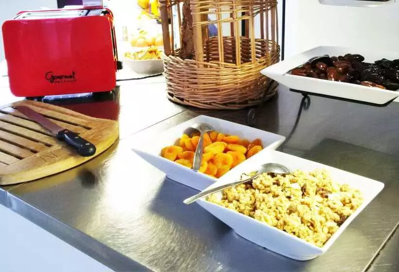 Fotos del hotel Kyriad Perpignan Sud:  4