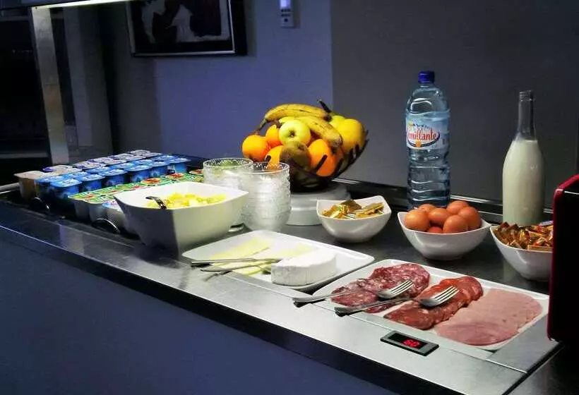 Fotos del hotel Kyriad Perpignan Sud:  10