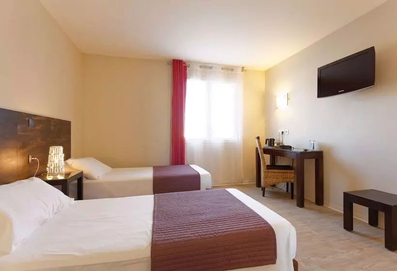 Fotos del hotel Kyriad Perpignan Sud:  2