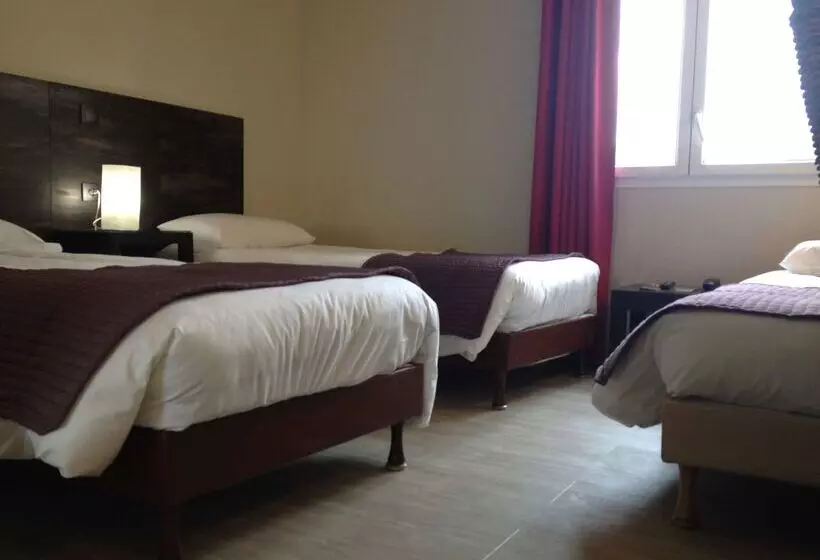 Fotos del hotel Kyriad Perpignan Sud:  12