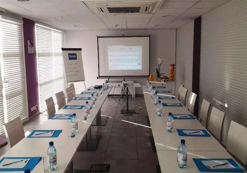 Fotos del hotel Kyriad Perpignan Sud:  5