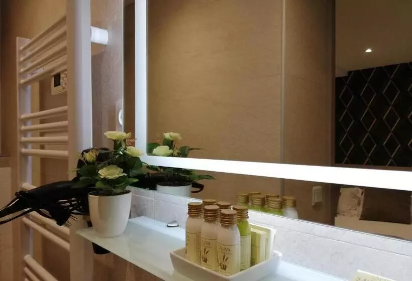 Fotos del hotel Miramar Cap D Antibes:  11