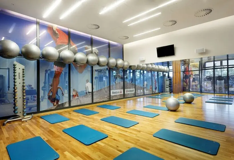 Fotos del hotel Doubletree By Hilton Hotel & Conference Centre Warsaw:  21