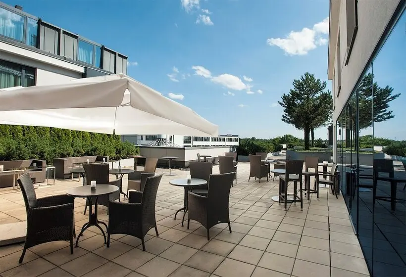 Fotos del hotel Doubletree By Hilton Hotel & Conference Centre Warsaw:  12