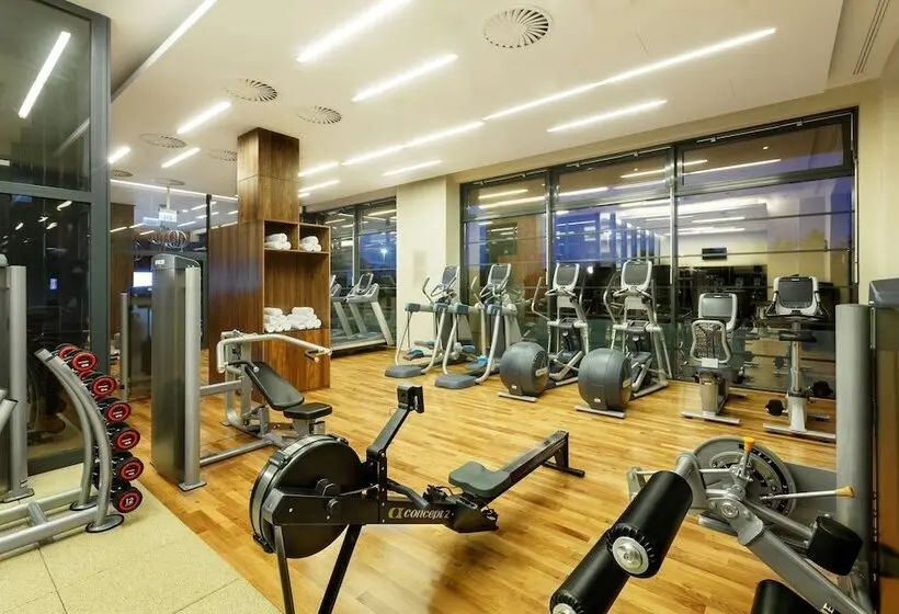 Fotos del hotel Doubletree By Hilton Hotel & Conference Centre Warsaw:  35