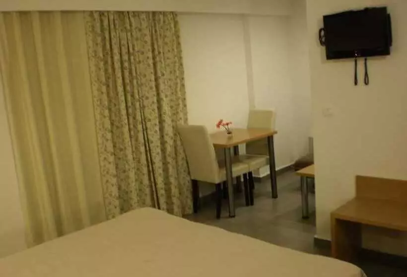 Fotos del hotel Mimosa Suites:  9