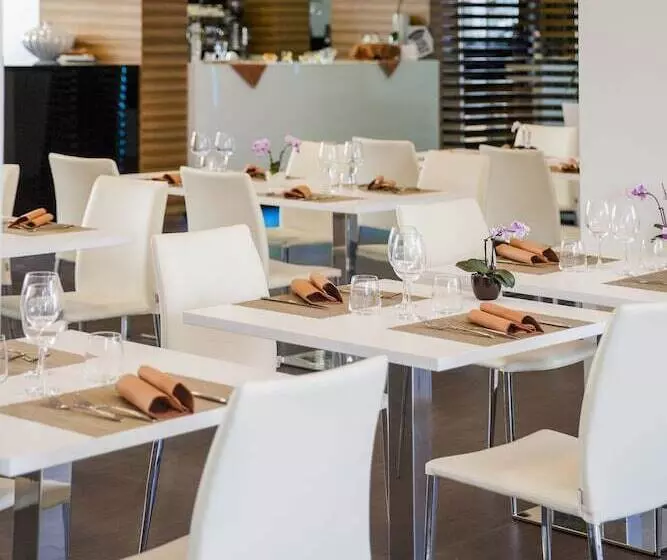 Fotos del hotel Degli Arcimboldi:  10