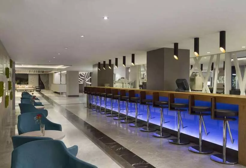 Fotos del hotel Ramada  & Suites By Wyndham Kemalpasa Izmir:  15