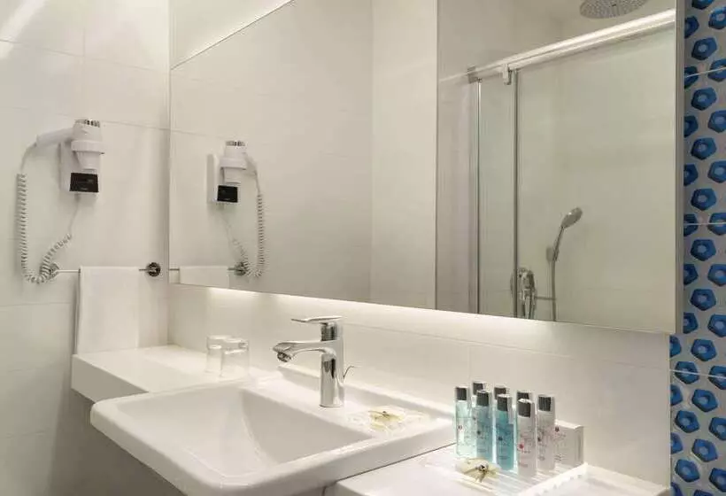 Fotos del hotel Ramada  & Suites By Wyndham Kemalpasa Izmir:  18