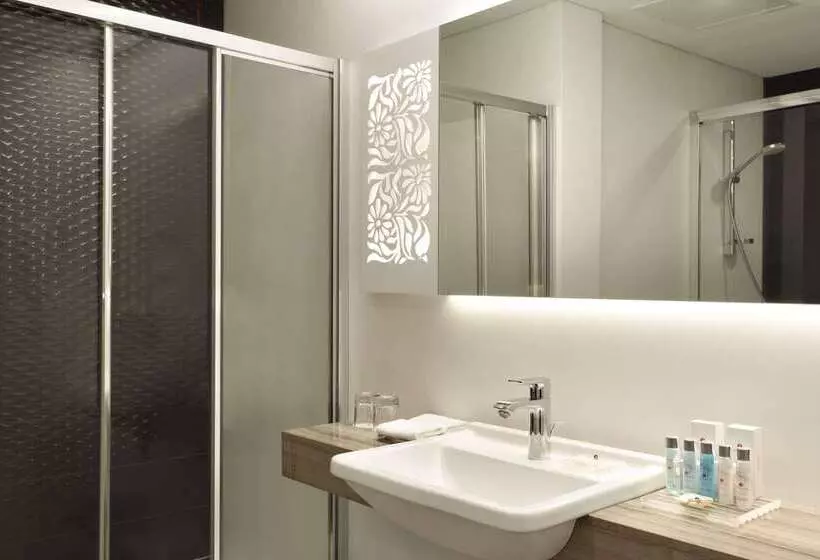 Fotos del hotel Ramada  & Suites By Wyndham Kemalpasa Izmir:  21