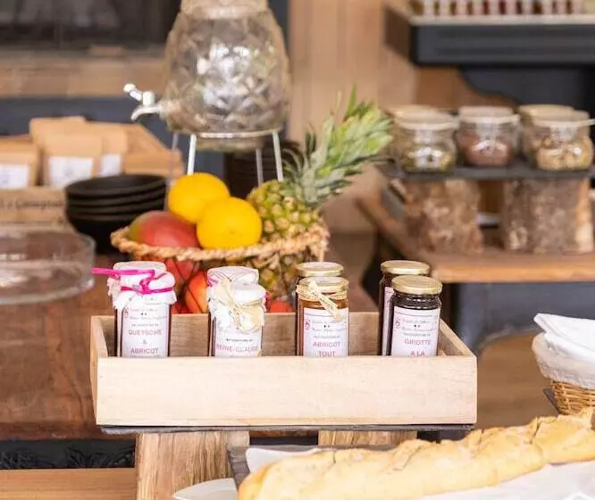 Fotos del hotel Les Demeures De Varennes, Bw Signature Collection:  9