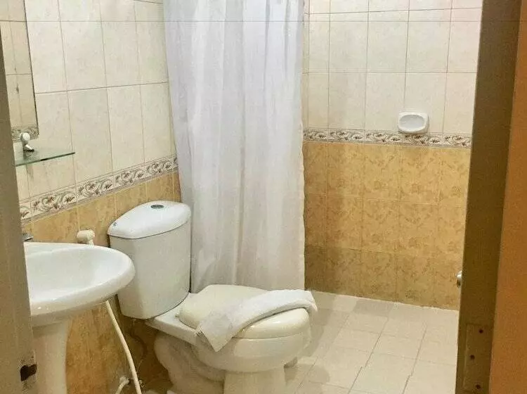 Fotos del hotel Lourdes Suites:  9