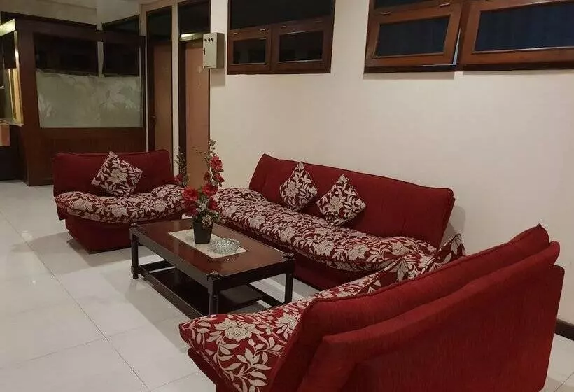 Fotos del hotel Scarlet Kebon Kawung:  2