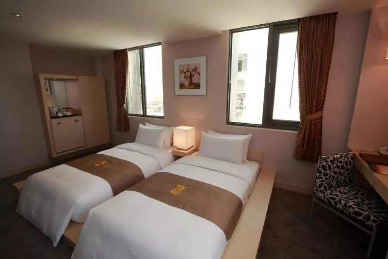 Fotos del hotel Byeyer:  23