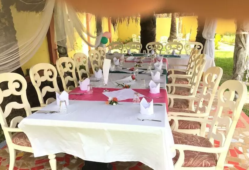 Fotos del hotel Calabash Apartments:  2