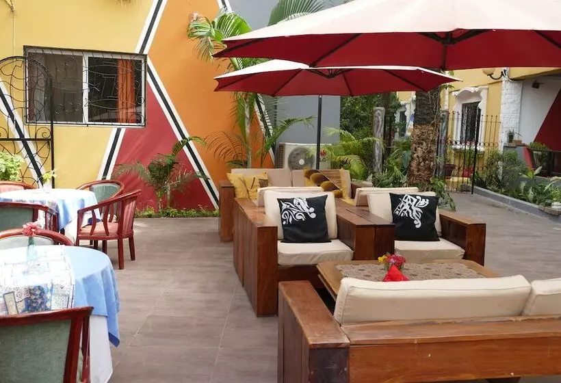 Fotos del hotel Calabash Apartments:  5