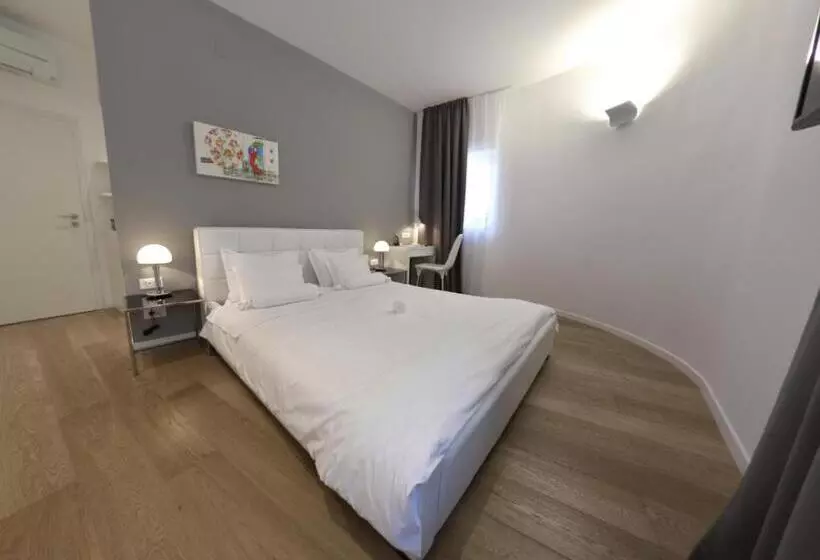 Fotos del hotel Divota Apartment:  19