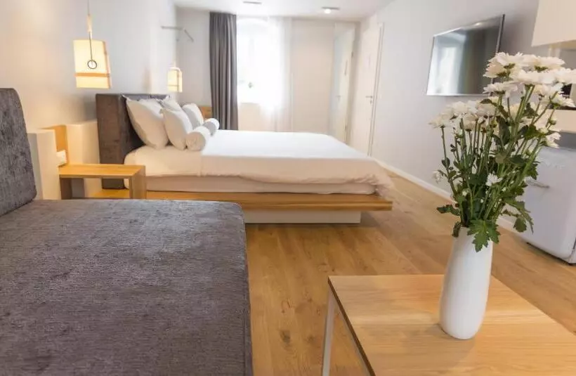 Fotos del hotel Divota Apartment:  8