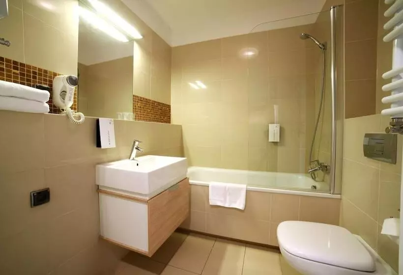 Fotos del hotel Golden Tulip Mi?dzyzdroje Residence:  16