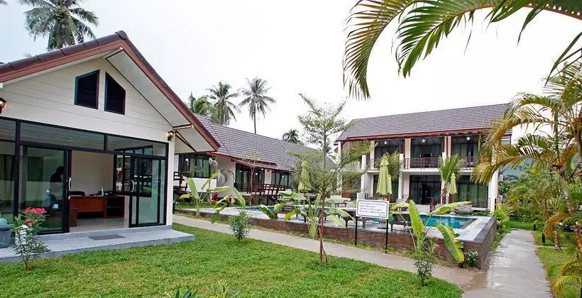 Fotos del hotel Hathai Villa:  8