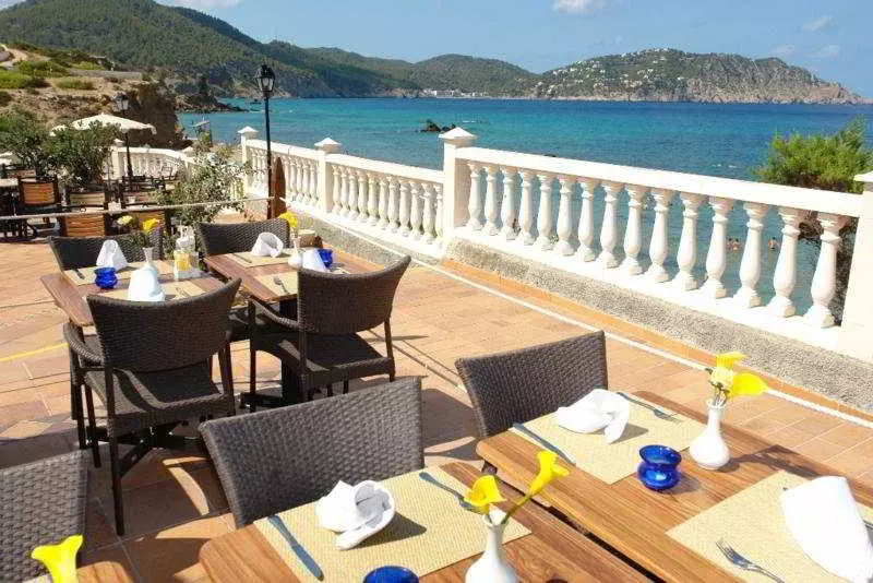 Fotos del hotel Invisa  Club Cala Blanca:  5