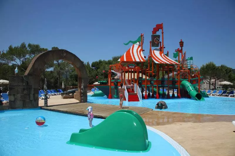 Invisa  Club Cala Blanca