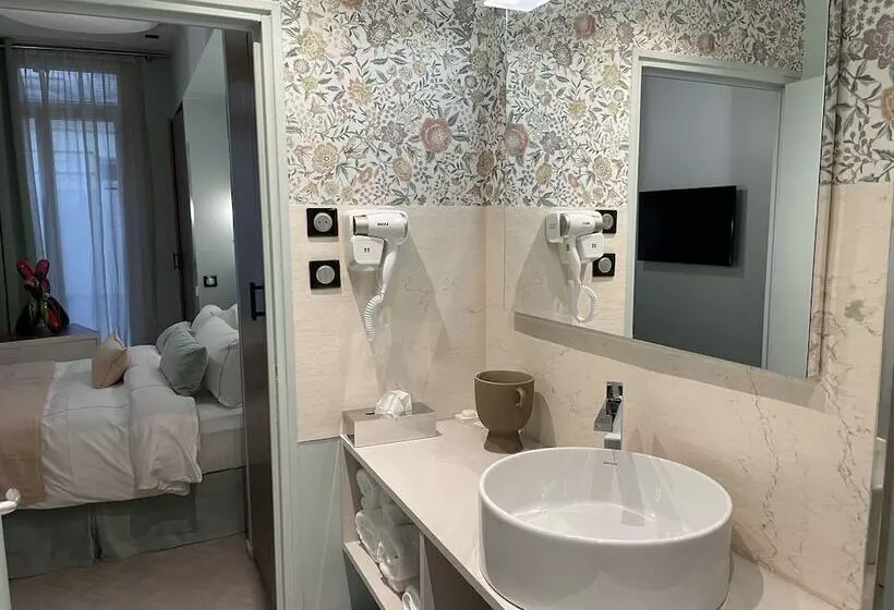 Fotos del hotel 33 Marbeuf:  8