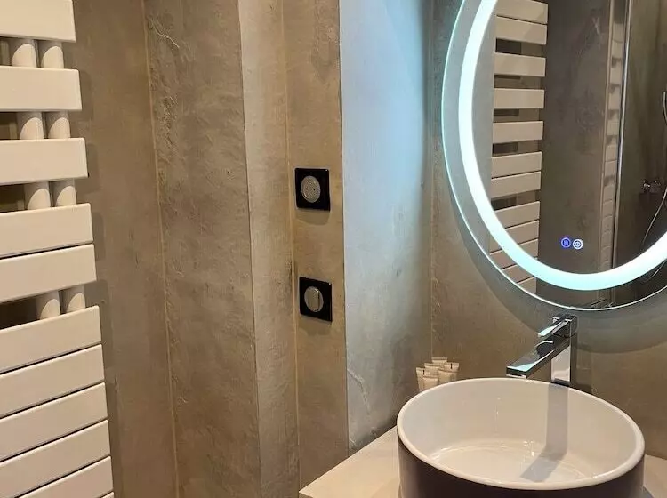 Fotos del hotel 33 Marbeuf:  19