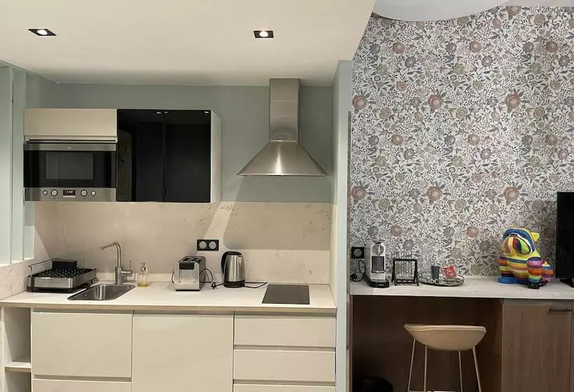 Fotos del hotel 33 Marbeuf:  3