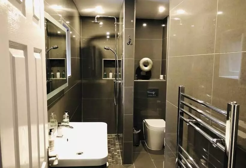 Fotos del hotel The Edinburgh Lodge:  4