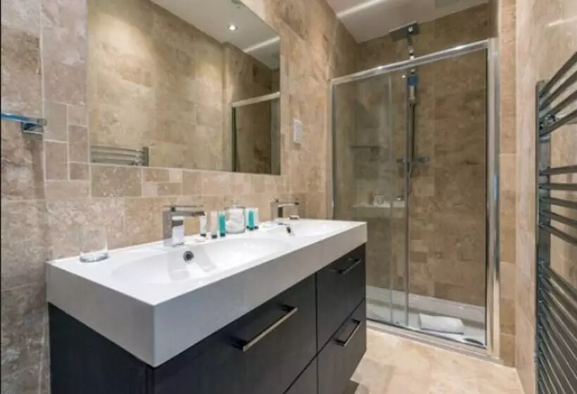 Fotos del hotel The Edinburgh Lodge:  9