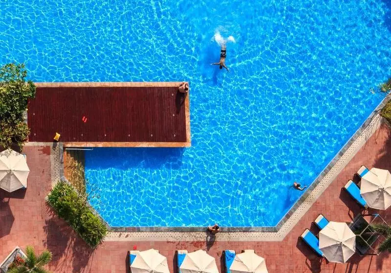 Fotos del hotel Holiday Sanya City Center:  2