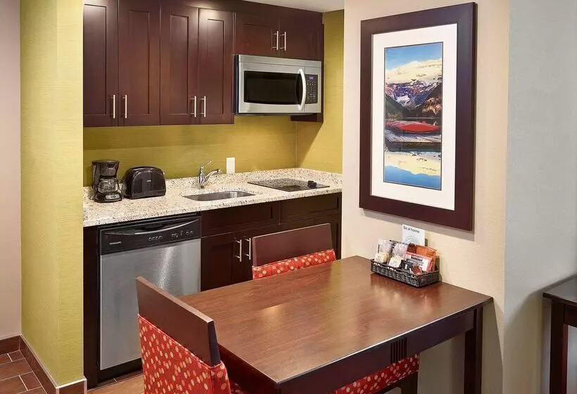 Fotos del hotel Homewood Suites Calgary Airport:  25