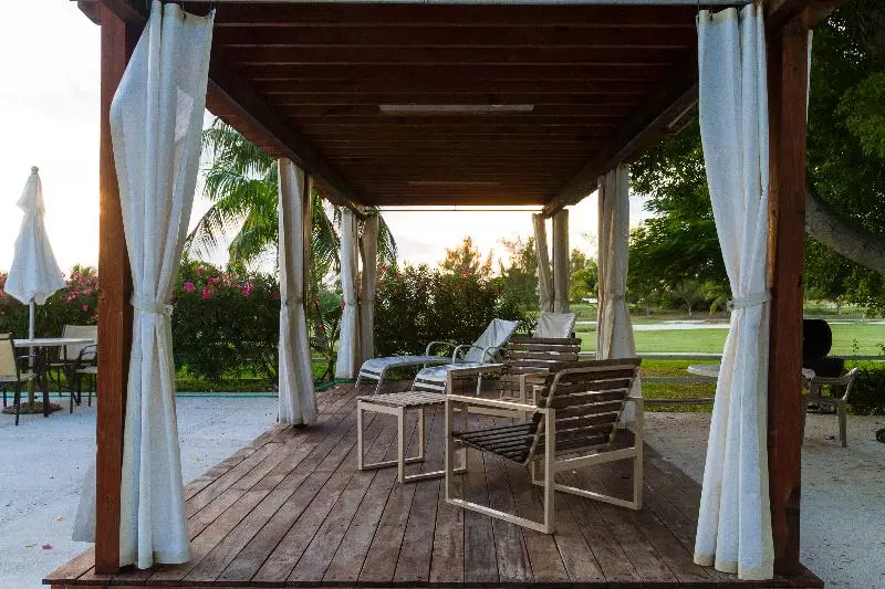 Fotos del hotel Las Gaviotas  & Suites:  4